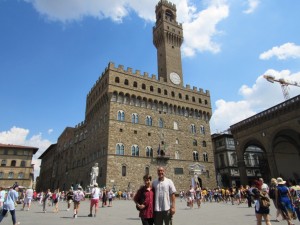 Among the throngs of tourists in Piazza Signorina.